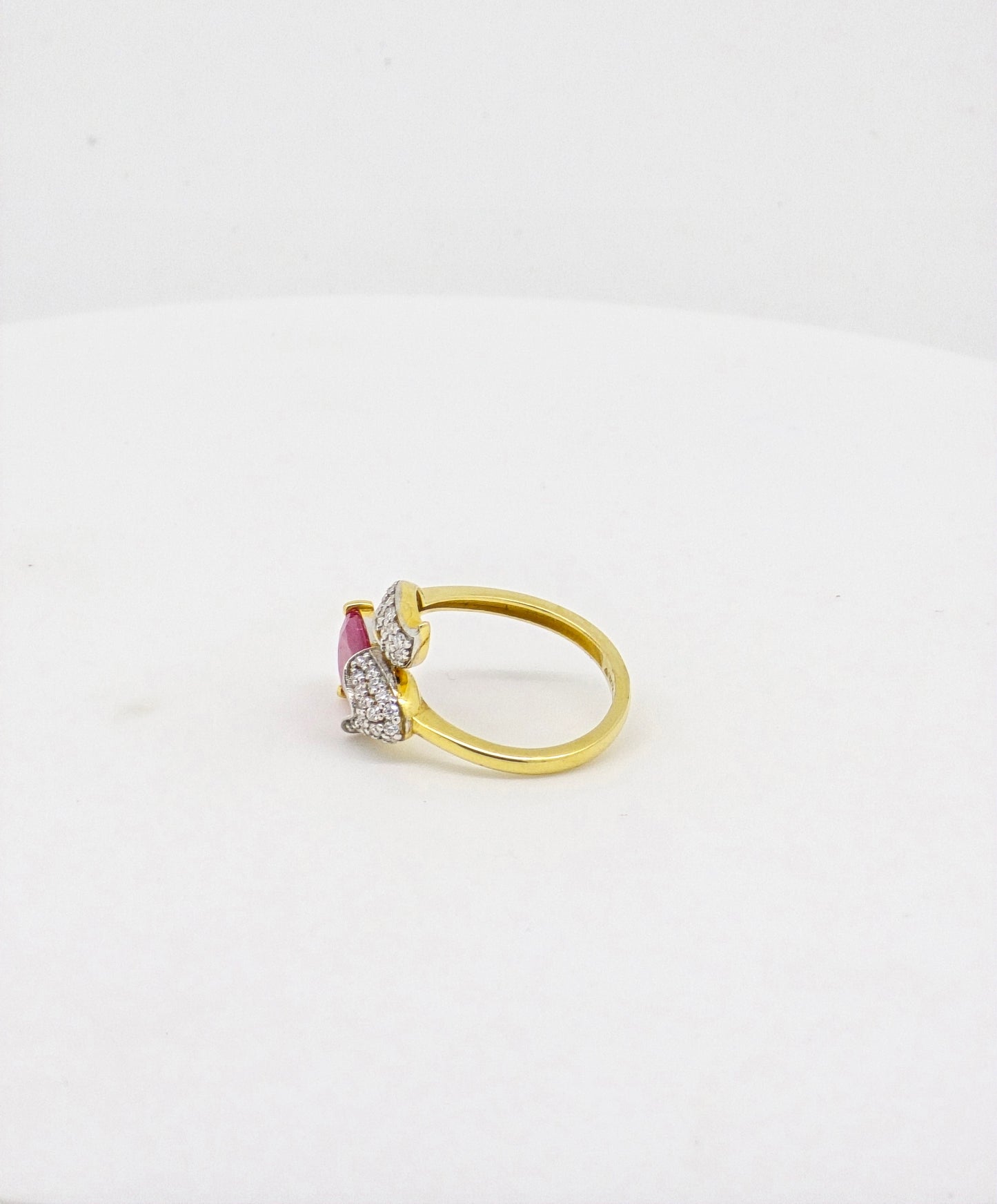 RUBY MOISSANITE RING 18K MO.65CT-2925