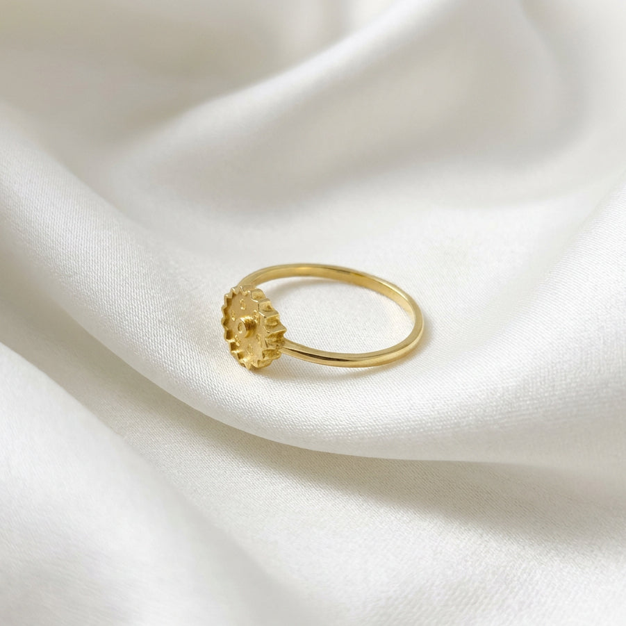 22K Gold Floral Motif Ring