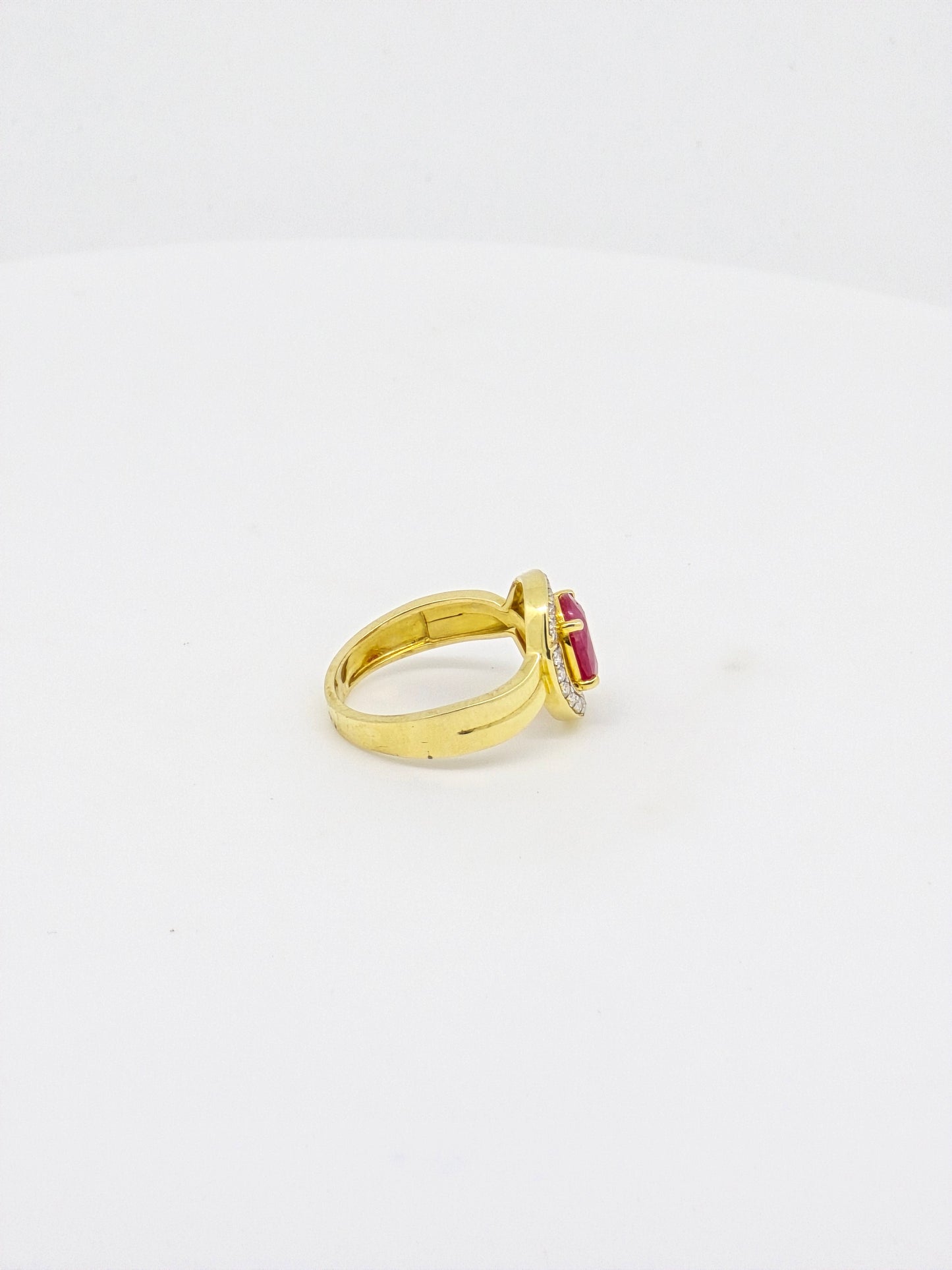 RUBY MOISSANITE  RING 18K 0071-MO.1050