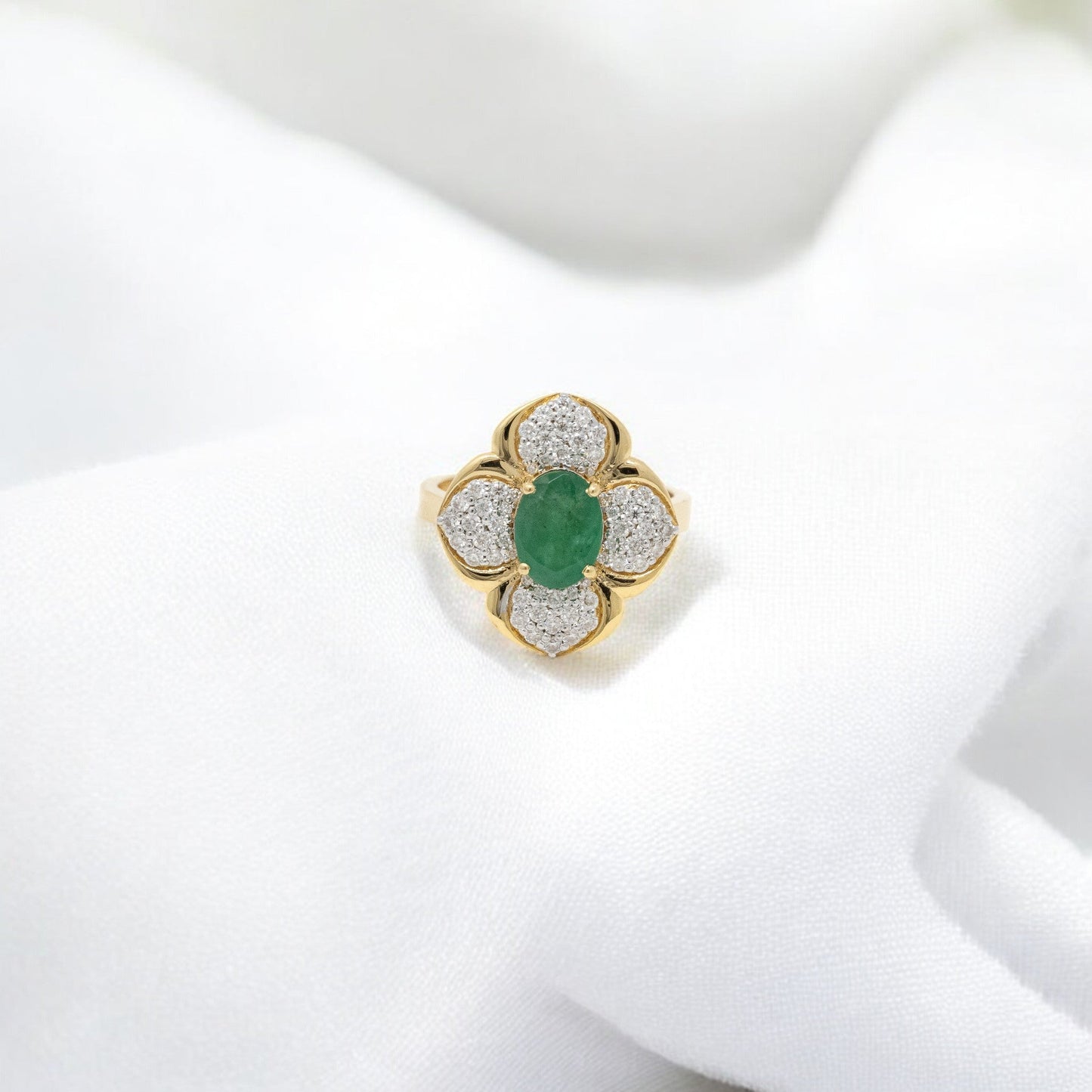 EMERALD MOSSONITE RING 18K 0075-MO.2850