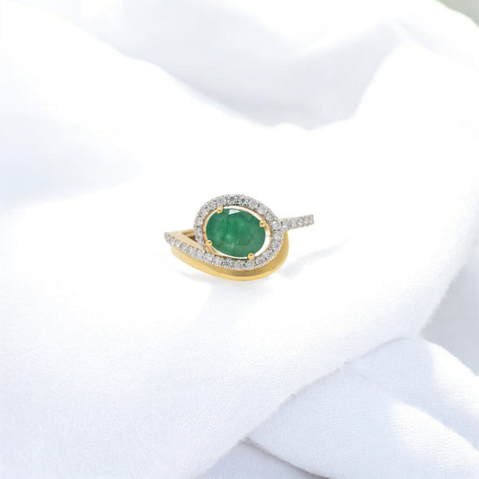 EMERALD MOSSONITE RING 18K 0078-MO.1900