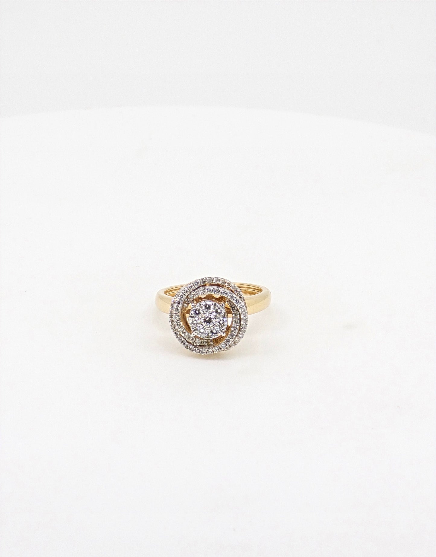 DIAMOND RING 18K
