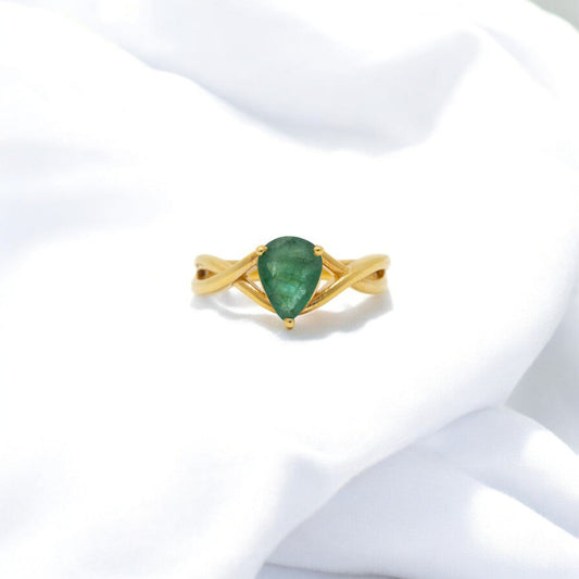 EMERALD MOSSONITE RING 18K AKD-YSN-01