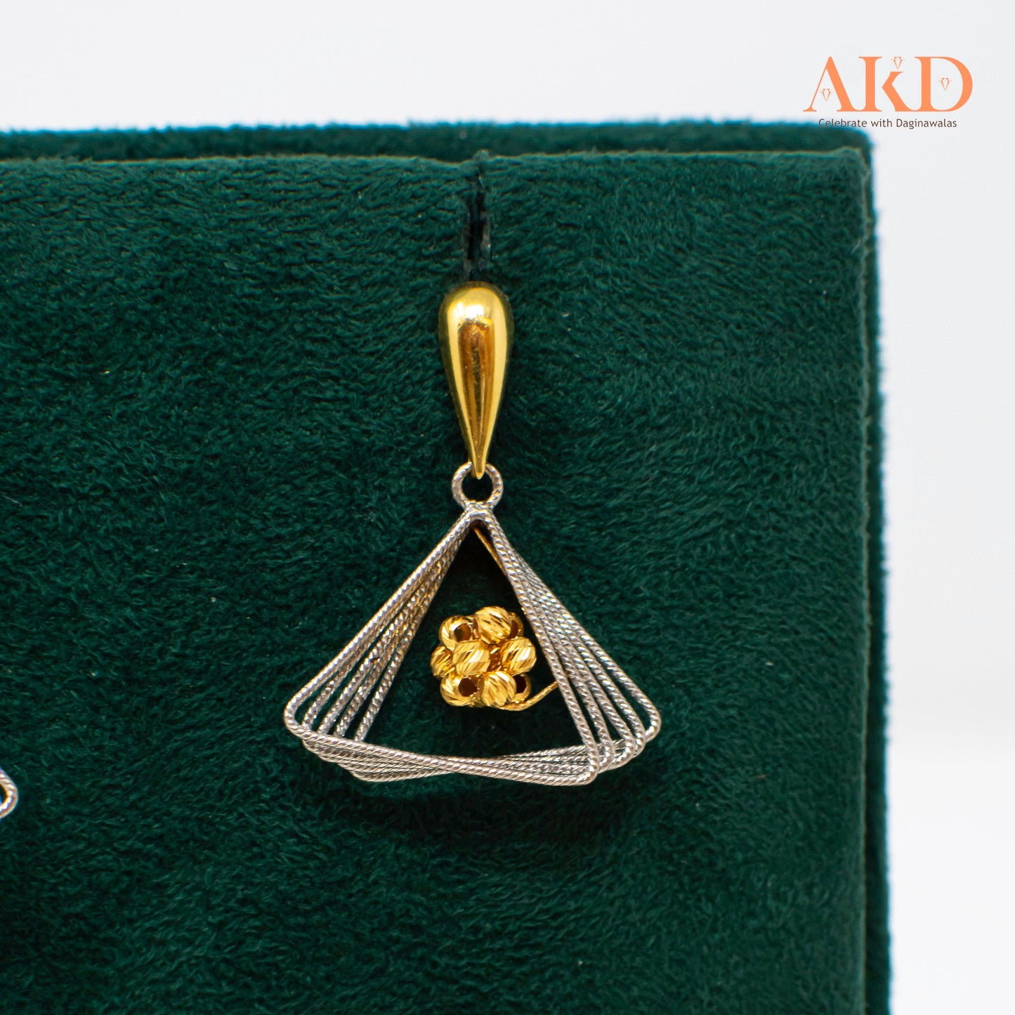 Pendal set- Plain Gold 91.6 (22K)