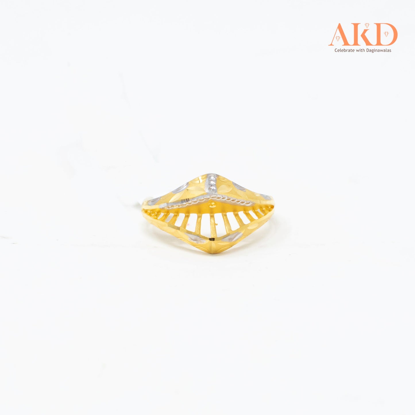 Rings:- Plain Gold 91.6 22k