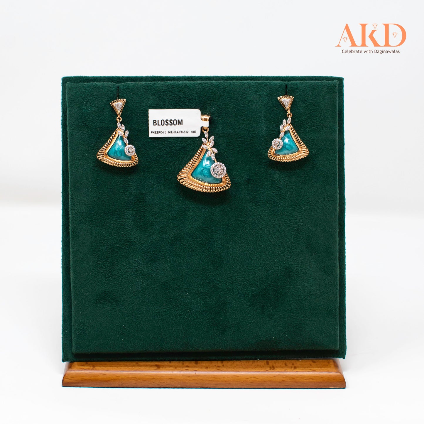 Pendal set- Cubic Zirconia 18K Gold