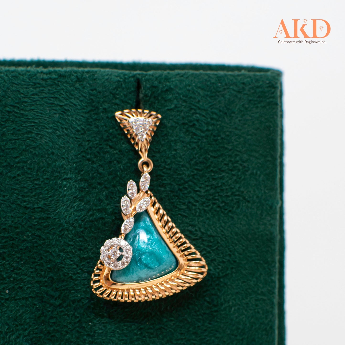 Pendal set- Cubic Zirconia 18K Gold