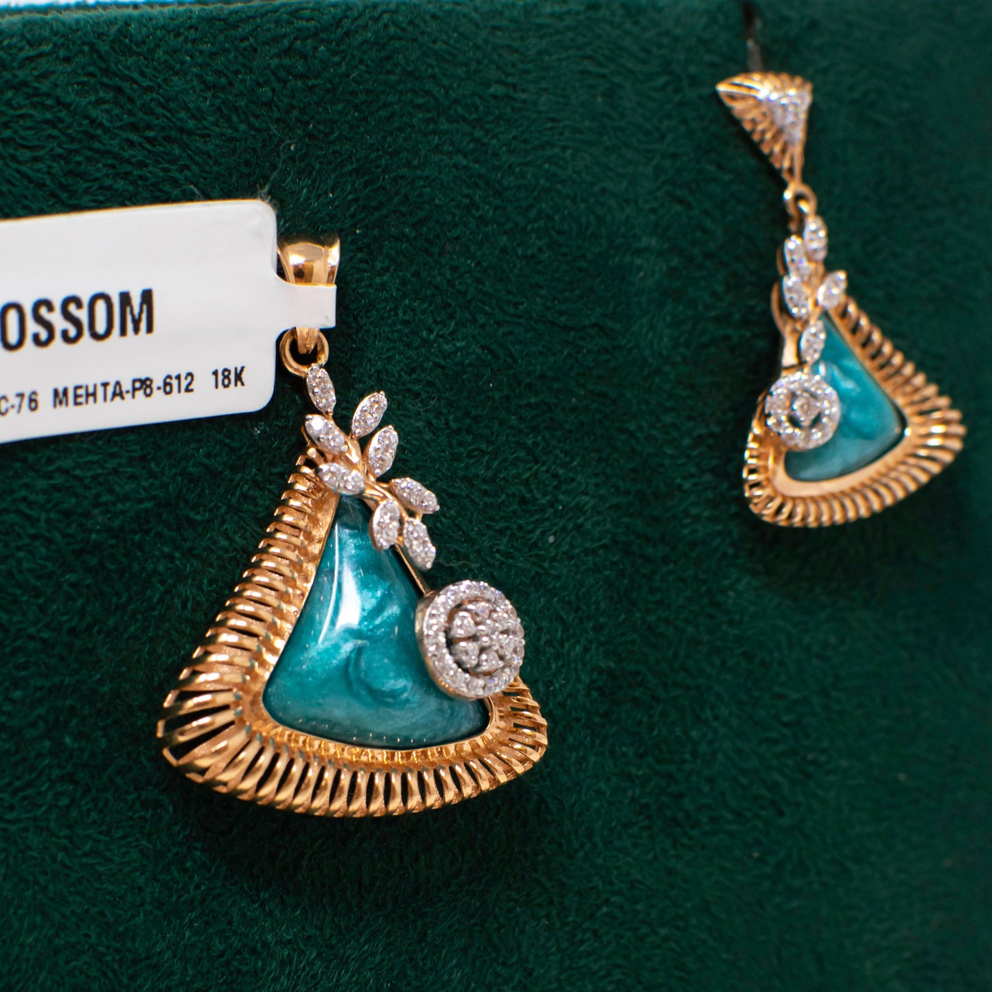 Pendal set- Cubic Zirconia 18K Gold