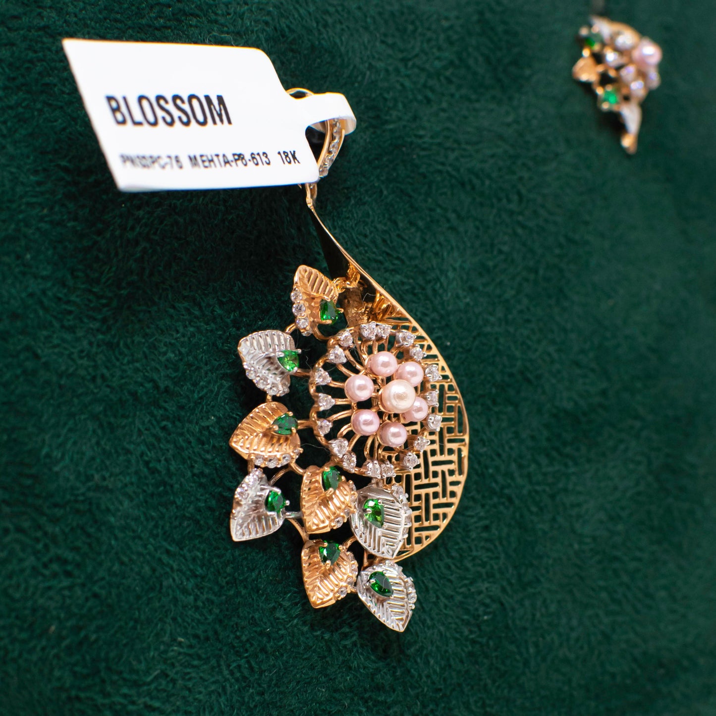 Pendal set- Cubic Zirconia 18K Gold