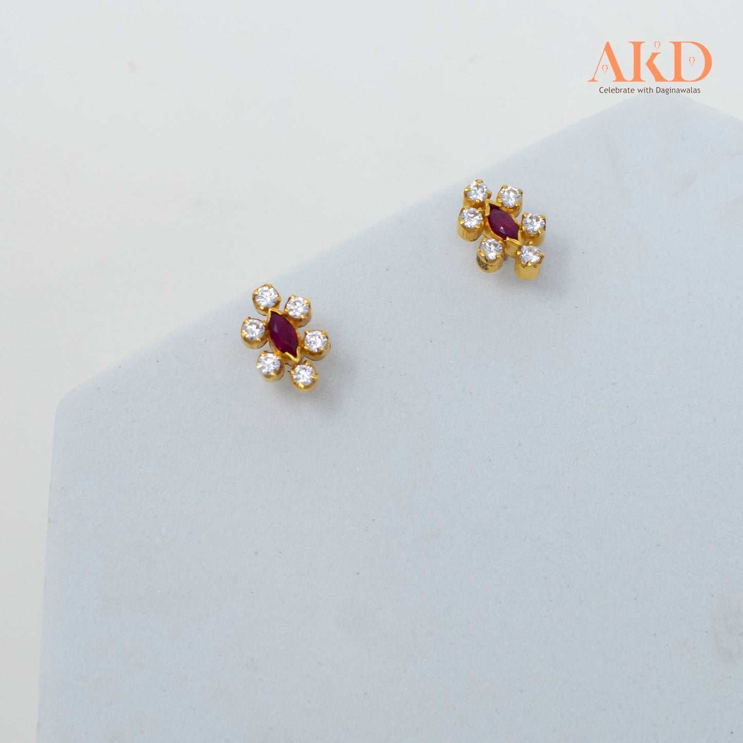 Earring- Plain Gold 91.6 (22K)