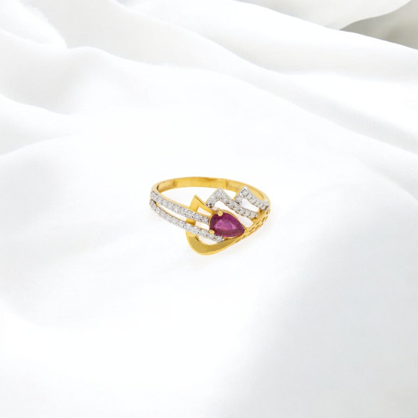 RUBY MOSSONITE RING 18K MO26CT-1800