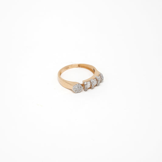 STUDDED RING 18K