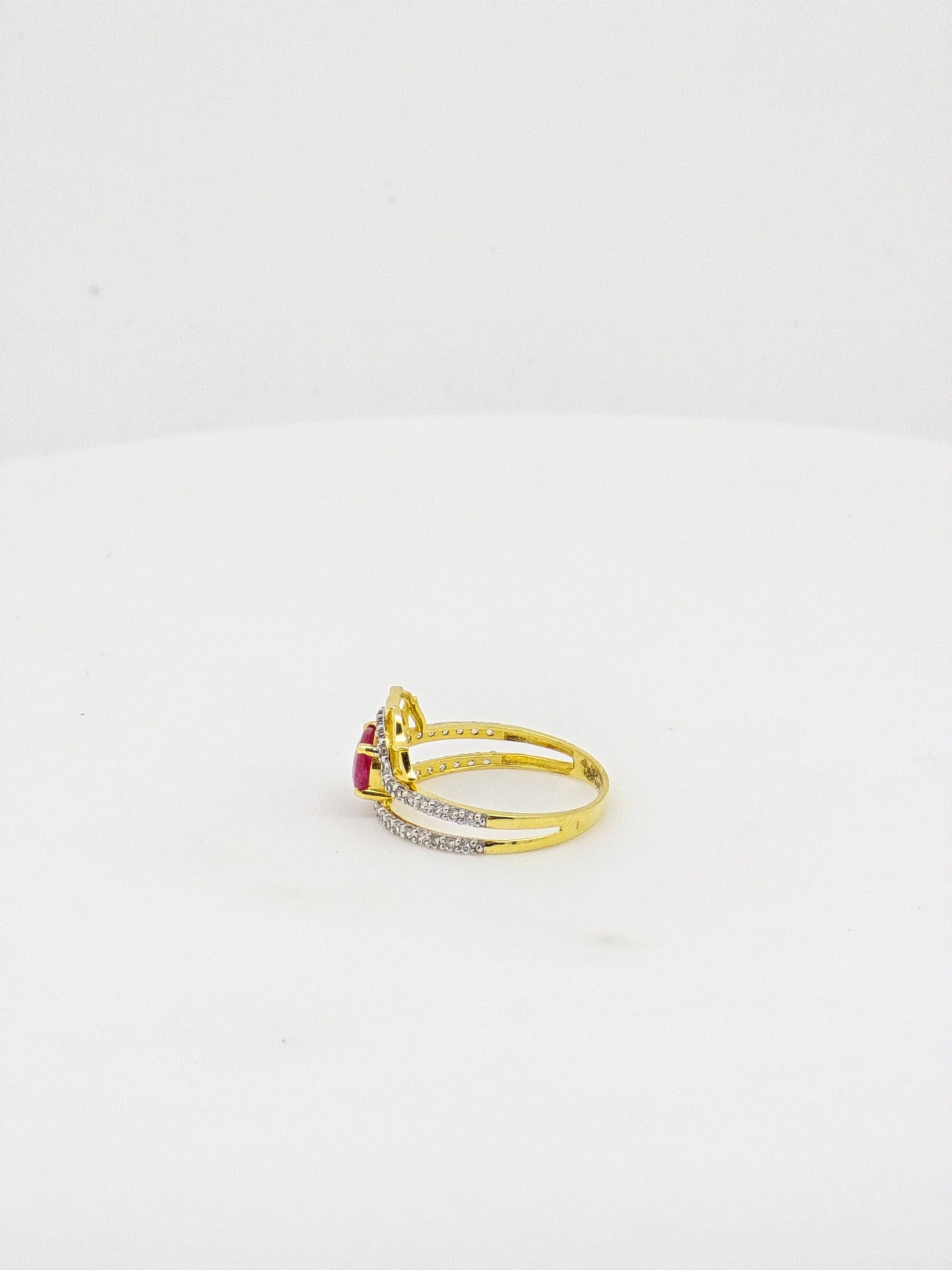 RUBY CZ RING 18K R2188*40%