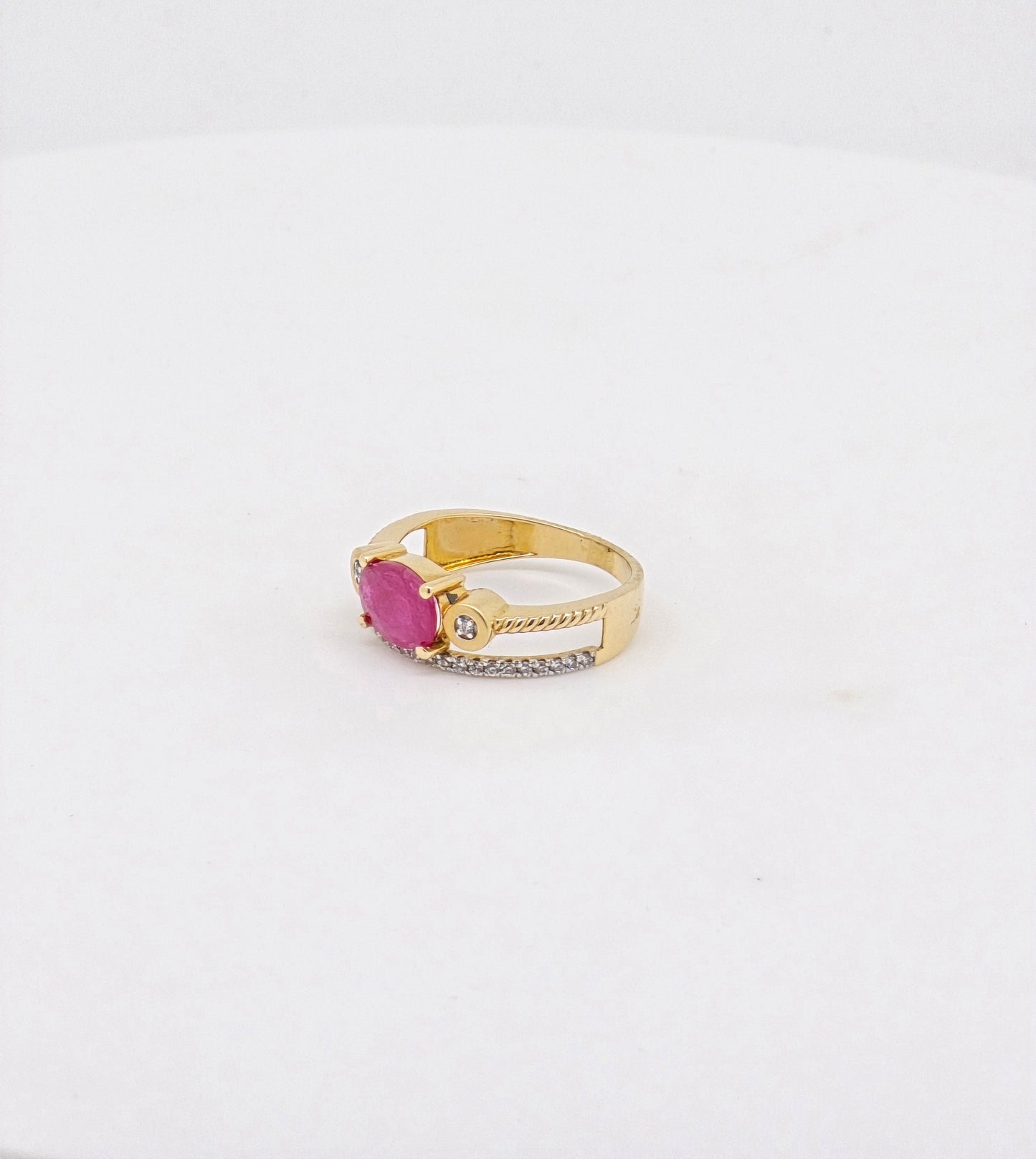 RUBY CZ RING 18K SLR0109-CZ315