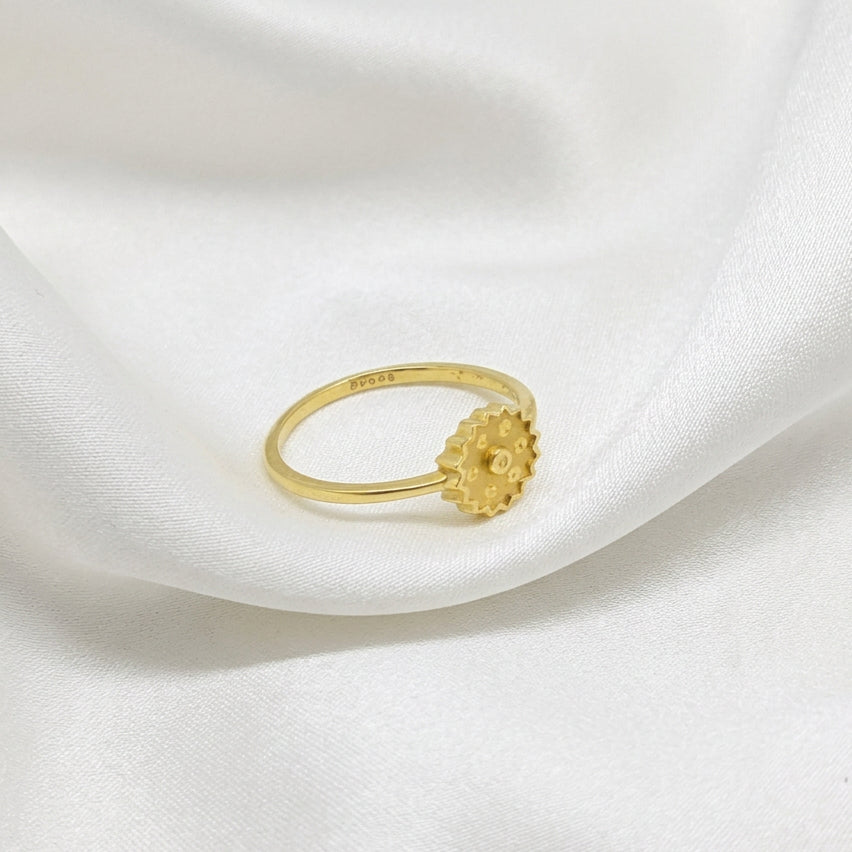 22K Gold Floral Motif Ring
