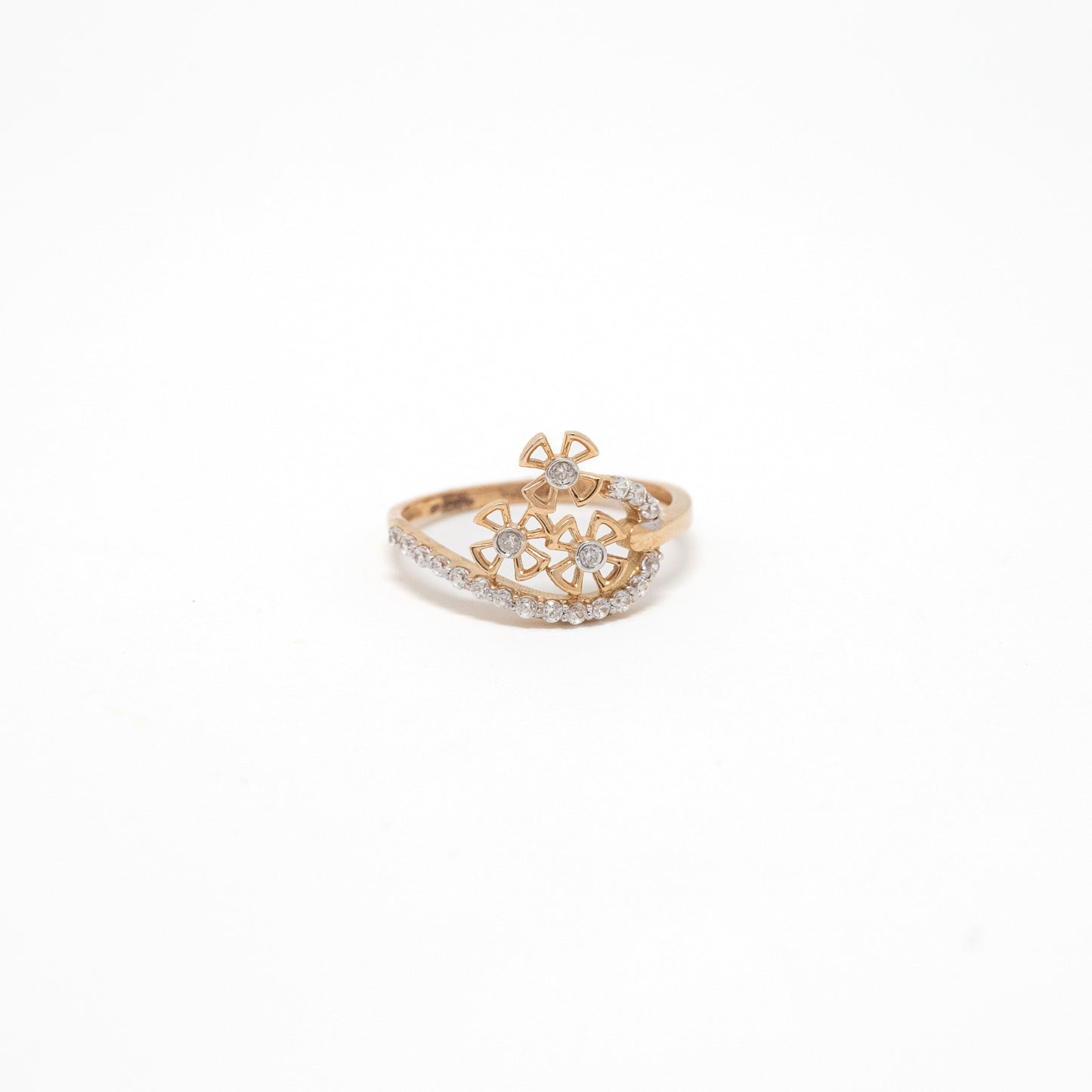 STUDDED RING 18K